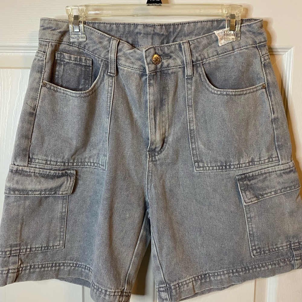 Brand New SHEIN Gray Cargo Shorts Relaxed Fit